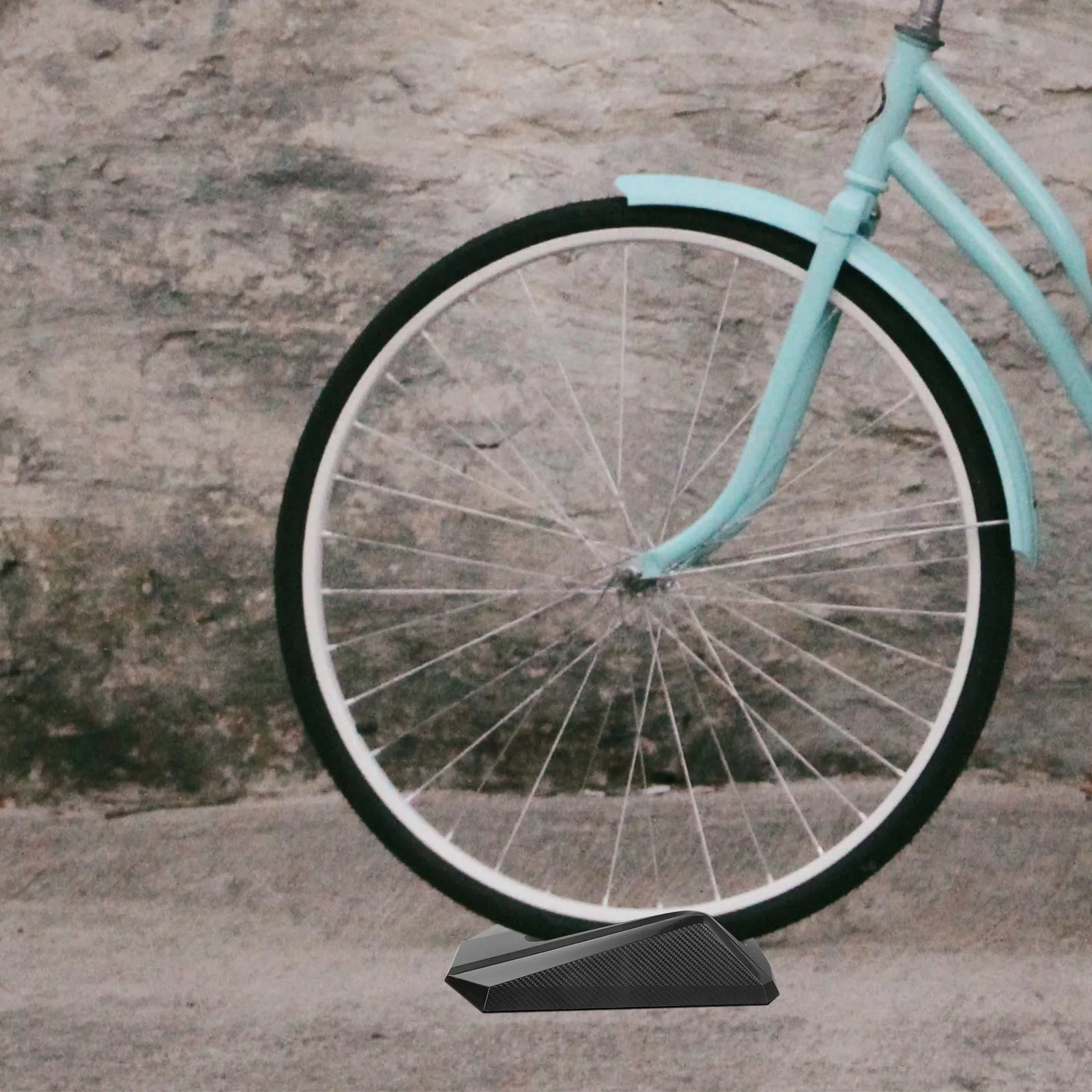 Front Wheel Riser Block Plastic Bike Front Wheel Block For Indoor Bicycle Trainer Stand Stable Cycling Training Support
Front Wheel Riser Block Plastic Bike Front Wheel Block For Indoor Bicycle Trainer Stand Stable Cycling Training Support