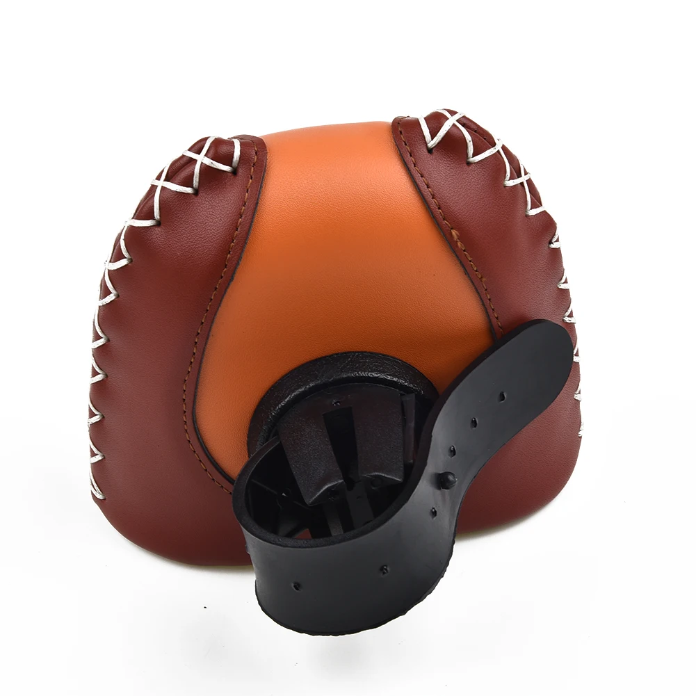 Traditional Leather Strap On Arrow Quiver Holder Compatible with Longbow Recurve Bow for Secure and Noise Arrow Carrying
Traditional Leather Strap On Arrow Quiver Holder Compatible with Longbow Recurve Bow for Secure and Noise Arrow Carrying