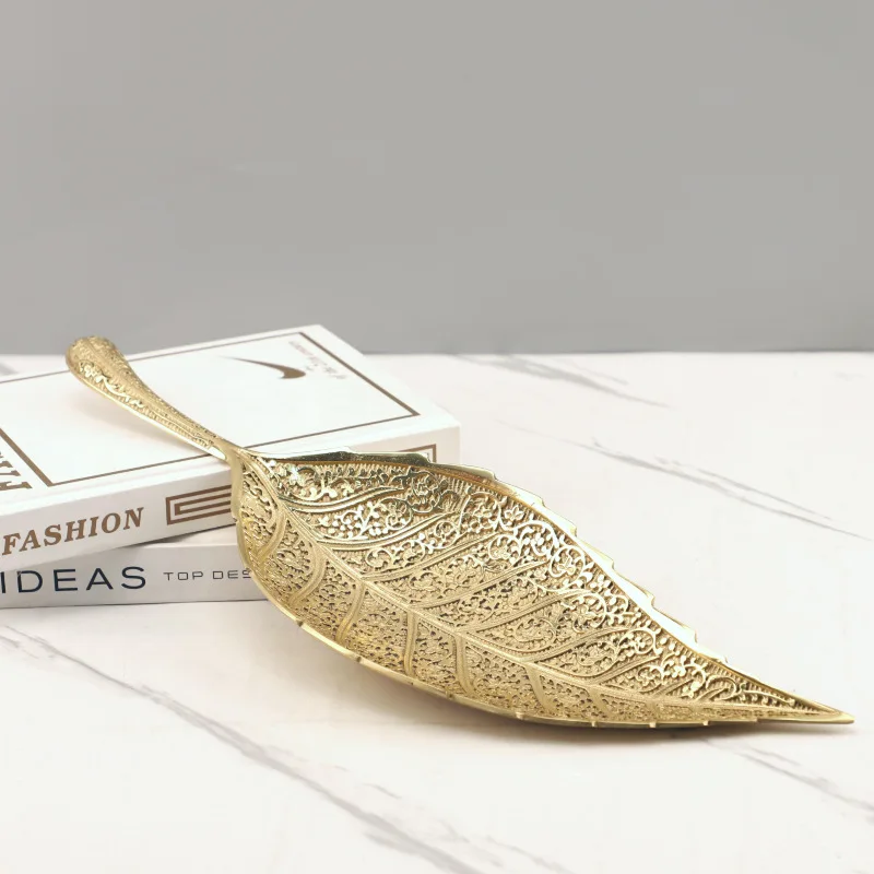 Modern Simple Gold Brass Leaf Tray Decorative Ornaments Restaurant Hotel TV Cabinet Soft Decoration Home Decor
Modern Simple Gold Brass Leaf Tray Decorative Ornaments Restaurant Hotel TV Cabinet Soft Decoration Home Decor