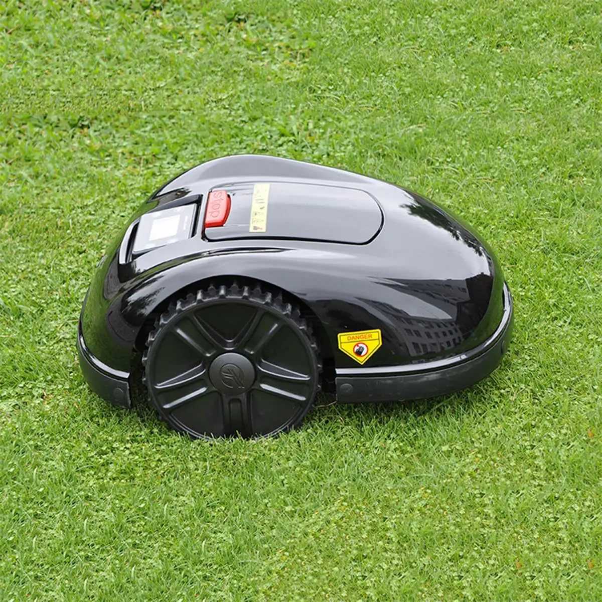 BRAND NEW Smart Self-Mowing Robot, 85W Robotic Lawn Mower, Self-Charging Garden Mower, WiFi App-Controlled Gyroscopic Navigatio
BRAND NEW Smart Self-Mowing Robot, 85W Robotic Lawn Mower, Self-Charging Garden Mower, WiFi App-Controlled Gyroscopic Navigatio