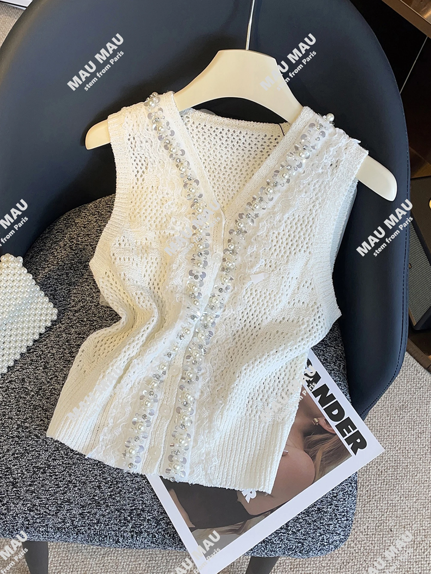 Ele Knitted Vest Top with Embellied Beads Hollow out Design V-Neline Soft Sle Summer Faion for Young Women
Ele Knitted Vest Top with Embellied Beads Hollow out Design V-Neline Soft Sle Summer Faion for Young Women