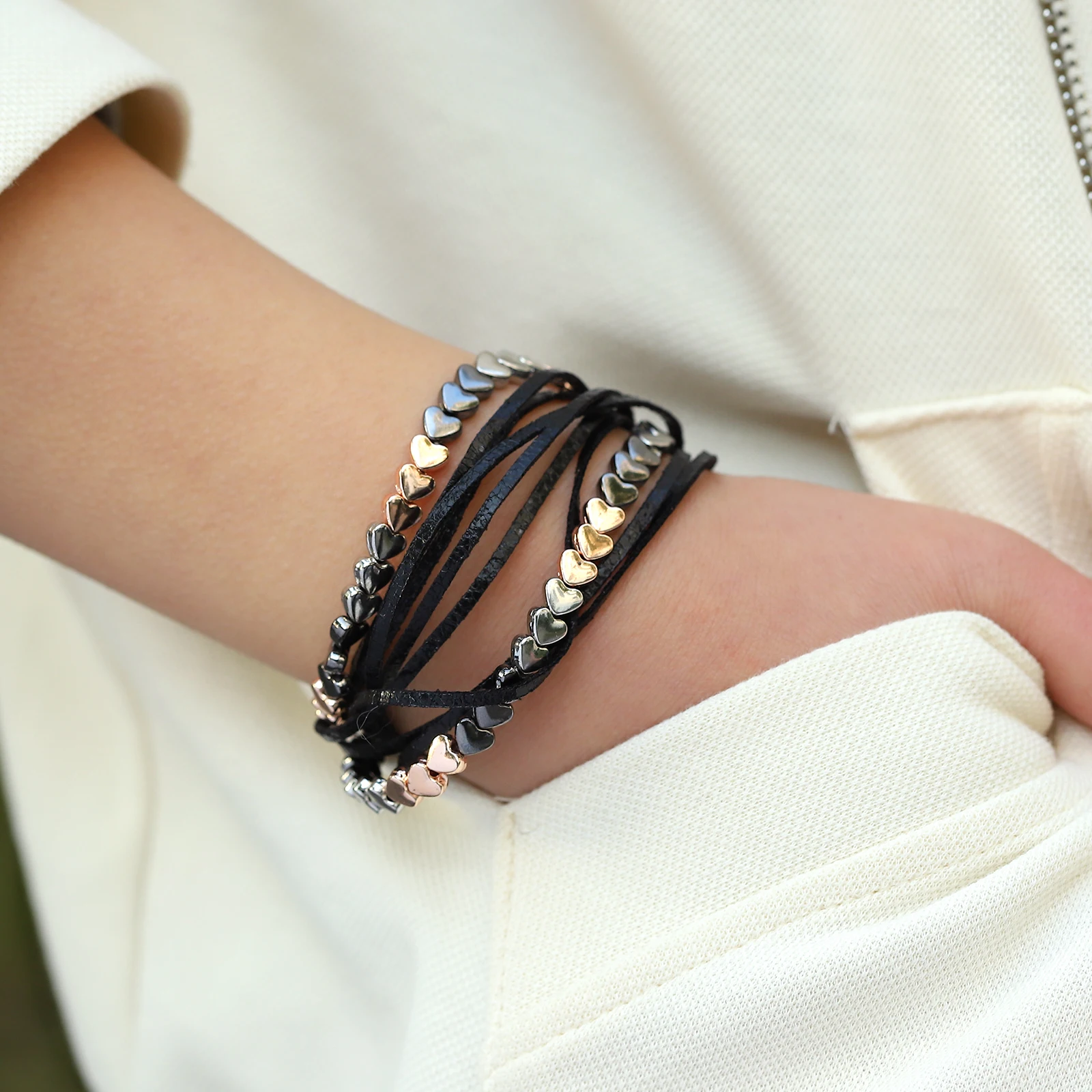 Amorcome Boho Trendy Heart Beads Leather Bracelet for Women Multi Layered Wrap Stackable Bracelet Valentine's Day Jewelry Gift
Amorcome Boho Trendy Heart Beads Leather Bracelet for Women Multi Layered Wrap Stackable Bracelet Valentine's Day Jewelry Gift