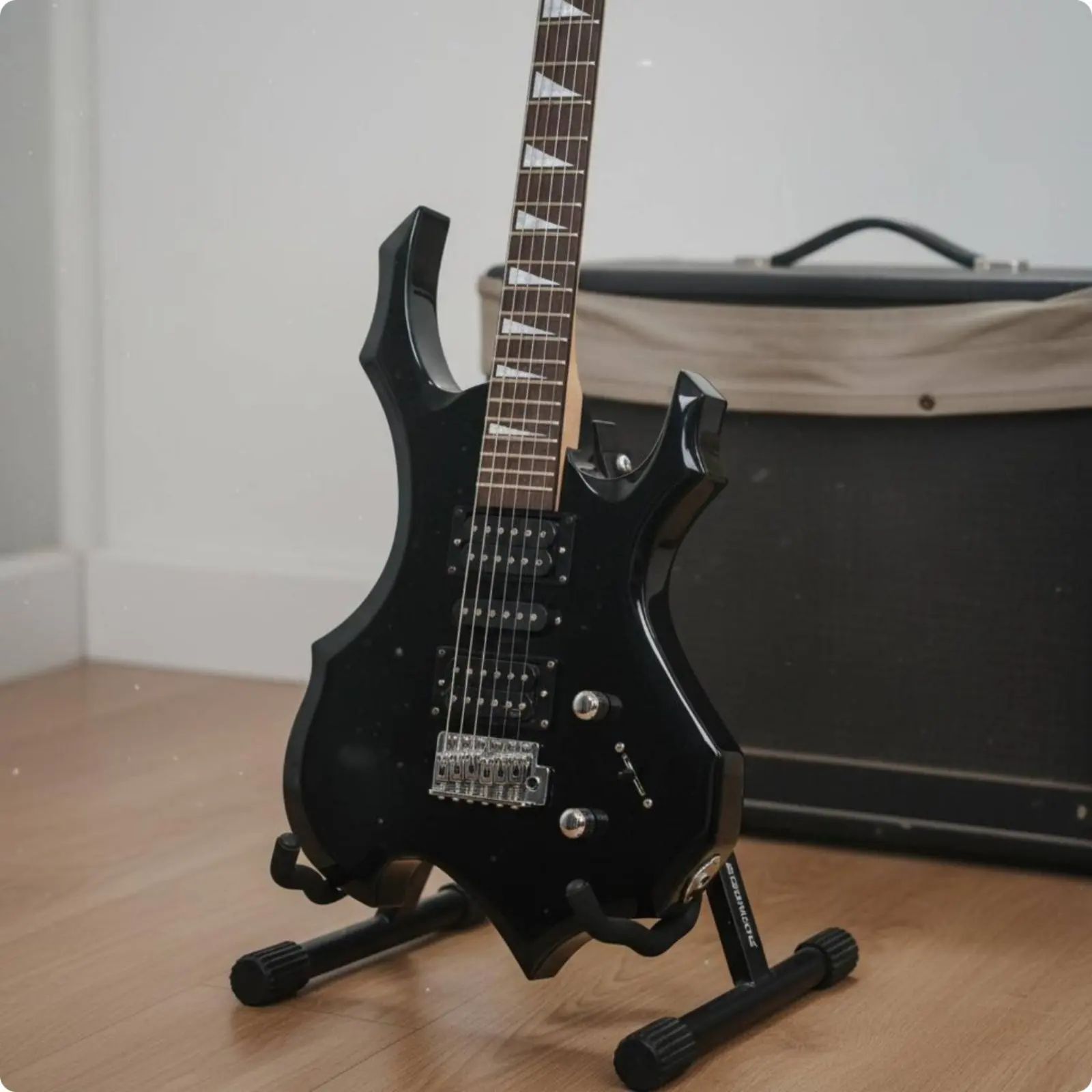 Starter Electric Guitar Kit Easy to Play 24 Fret Electric Guitar 24 Frets Comfortable Neck Feel Music Gear Ergonomic Body
Starter Electric Guitar Kit Easy to Play 24 Fret Electric Guitar 24 Frets Comfortable Neck Feel Music Gear Ergonomic Body