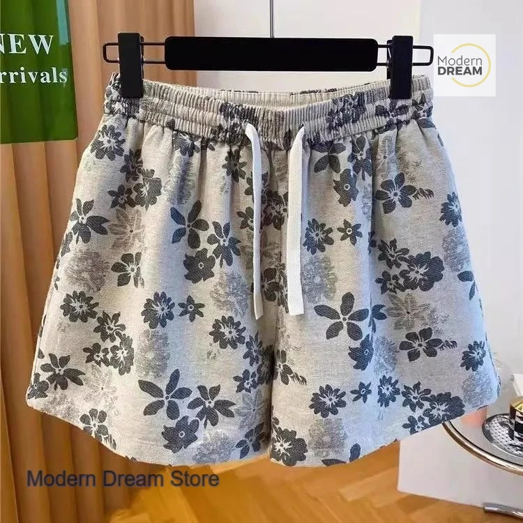 French style high waist shorts new women's summer new high-grade sense to wear retro plus size Joker sense fashion print shorts.
French style high waist shorts new women's summer new high-grade sense to wear retro plus size Joker sense fashion print shorts.