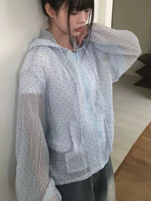 Chic Summer Polka Dot Drawstring Hooded Lightweight Long Sleeve Women's Outerwear UV Protection Zipper Design Korean Style
Chic Summer Polka Dot Drawstring Hooded Lightweight Long Sleeve Women's Outerwear UV Protection Zipper Design Korean Style