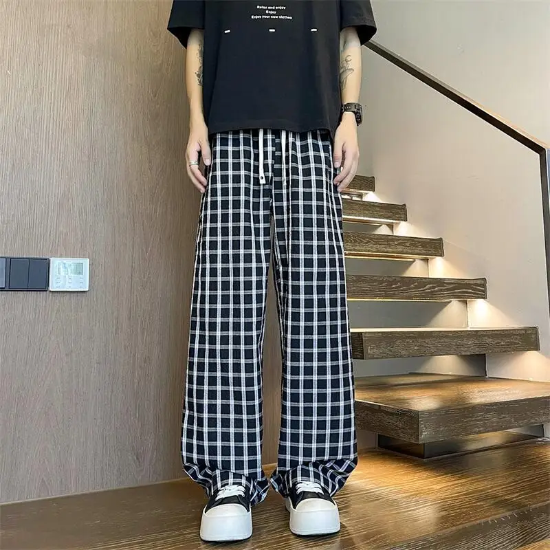 Men's Personalized Sanitary Pants With Niche Design Textured Plaid Casual Pants Loose Oversized Thin Plaid Straight Leg Long
Men's Personalized Sanitary Pants With Niche Design Textured Plaid Casual Pants Loose Oversized Thin Plaid Straight Leg Long