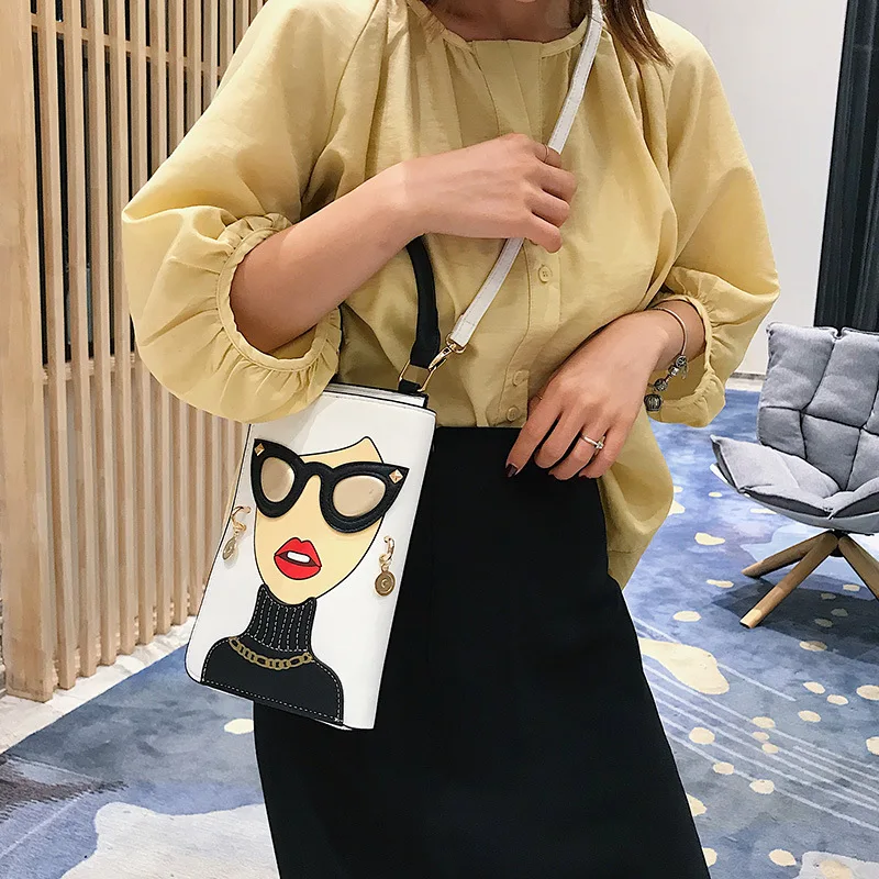 Fashion Small Sqaure Box Hand Bag Luxury Tote Cross Body Bag Purse High Quality Clutch Bag Women Girl Party Messenger
Fashion Small Sqaure Box Hand Bag Luxury Tote Cross Body Bag Purse High Quality Clutch Bag Women Girl Party Messenger