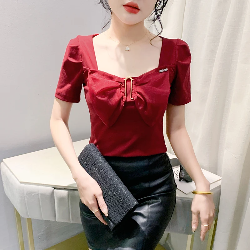 Женская футболка с квадратным вырезом, белая футболка составного кроя с бантом и коротким рукавом, модель 2024 в европейском стиле на лето, 45039
Женская футболка с квадратным вырезом, белая футболка составного кроя с бантом и коротким рукавом, модель 2024 в европейском стиле на лето, 45039