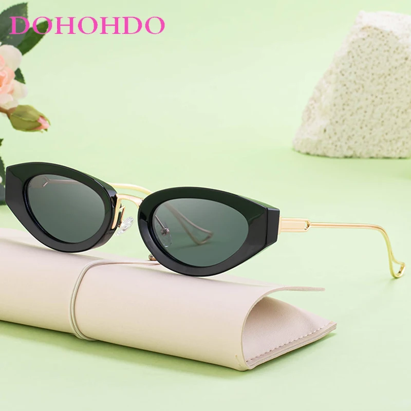 Luxury Brand Designer Cat Eye Metal Women Sunglasses New Fashion Small Frame Men Sunglass Outdoor Driving Eyewear Female UV400
Luxury Brand Designer Cat Eye Metal Women Sunglasses New Fashion Small Frame Men Sunglass Outdoor Driving Eyewear Female UV400