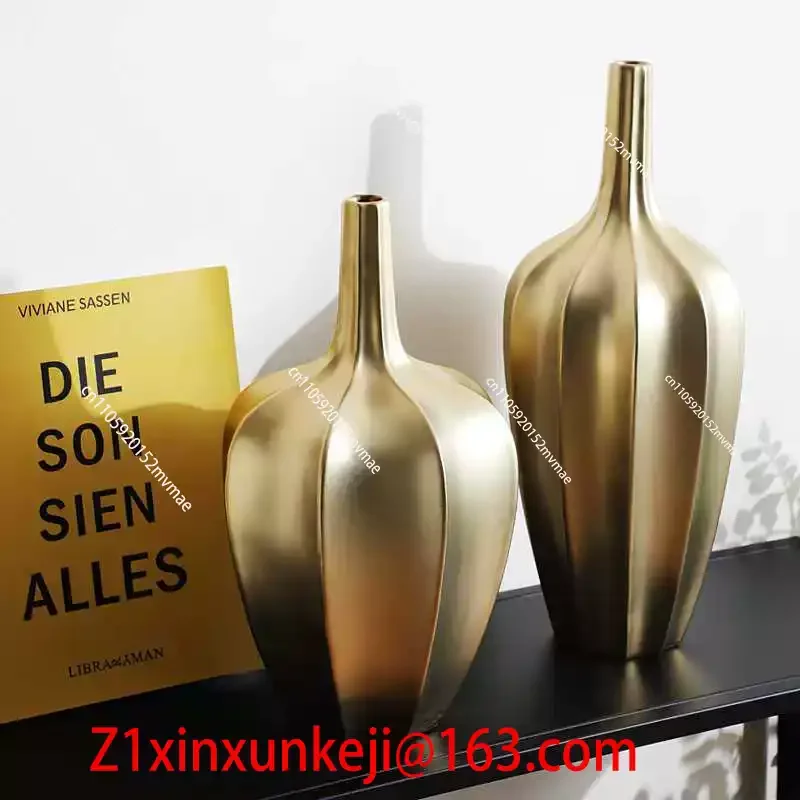 Nordic Style Floor-to-ceiling Decorative Vase
Nordic Style Floor-to-ceiling Decorative Vase