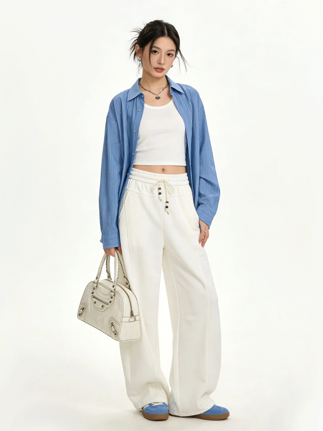 Весенние повседневные брюки с высокой талией, свободные, удобные, дышащие, в корейском стиле, широкие, с манжетами, стройнящие, струящиеся
Весенние повседневные брюки с высокой талией, свободные, удобные, дышащие, в корейском стиле, широкие, с манжетами, стройнящие, струящиеся