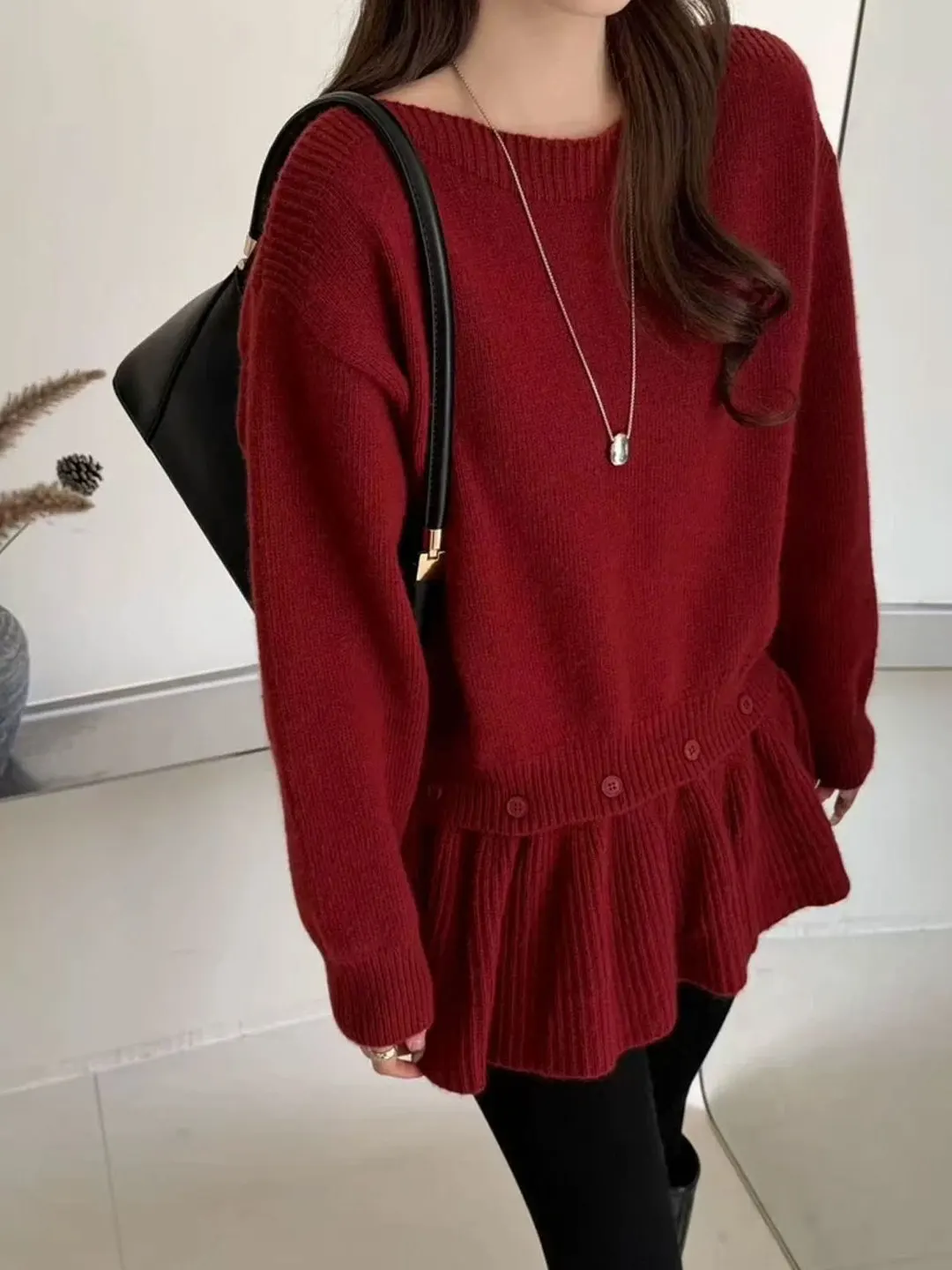 New Year Red Splice Women's Loose Knitted Sweater Soft Cozy Autumn Winter Lazy Style Slimming Long Sleeve round Neck Top
New Year Red Splice Women's Loose Knitted Sweater Soft Cozy Autumn Winter Lazy Style Slimming Long Sleeve round Neck Top
