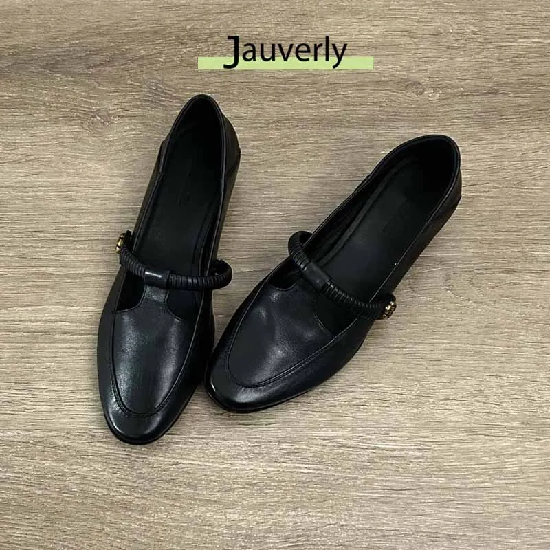 Летние кожаные женские туфли Мэри Джейн во французском стиле ретро, Т-образный ремень, плетеные туфли на толстом каблуке с круглым носком, одинарные туфли 2025
Летние кожаные женские туфли Мэри Джейн во французском стиле ретро, Т-образный ремень, плетеные туфли на толстом каблуке с круглым носком, одинарные туфли 2025