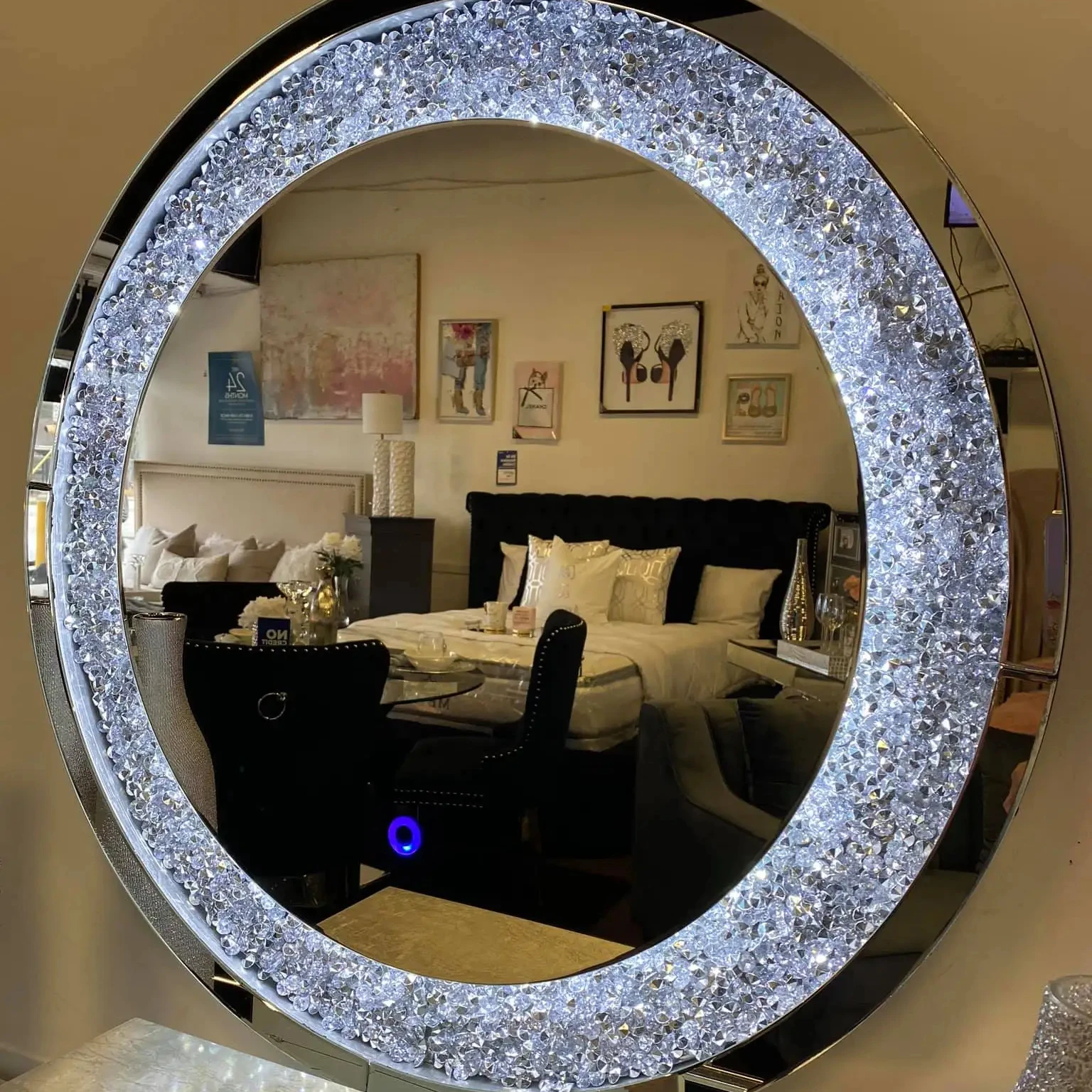 Living room furniture Silver Mirror Crushed Diamond round Wall Mounted Modern Decor Arched Mirror
Living room furniture Silver Mirror Crushed Diamond round Wall Mounted Modern Decor Arched Mirror