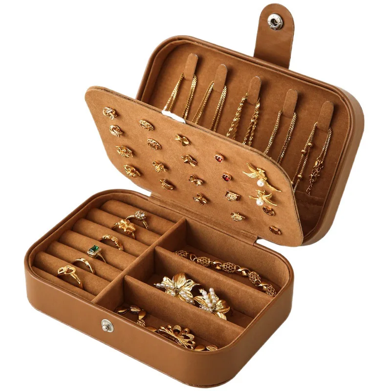 Retro portable jewelry box, small necklace, jewelry bag, earrings, small storage box.
Retro portable jewelry box, small necklace, jewelry bag, earrings, small storage box.