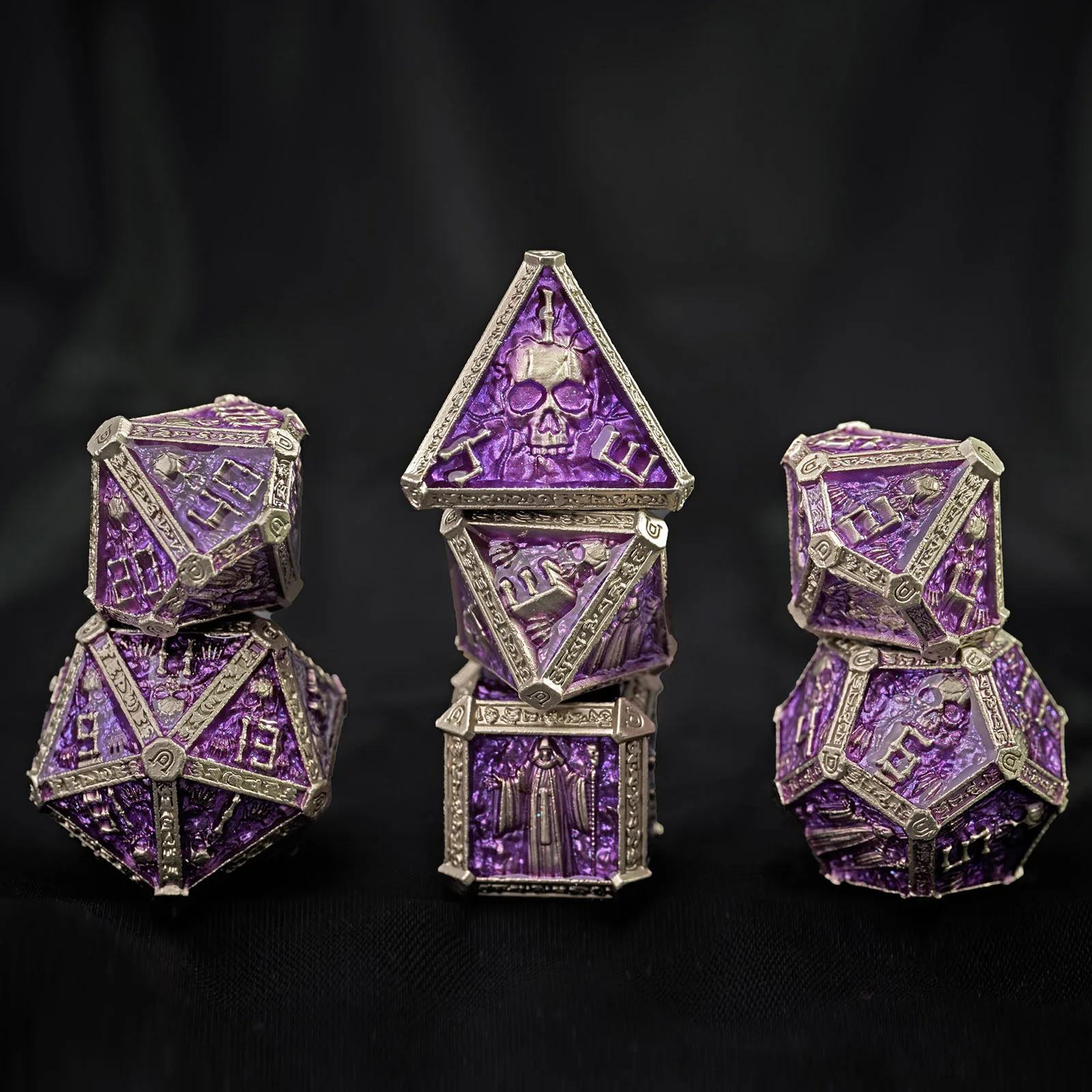 Игральные кости DND Set DND набор металлических костей D & D, набор многогранных костей для ролевых игр, настольные Подземелья и Драконы
Игральные кости DND Set DND набор металлических костей D & D, набор многогранных костей для ролевых игр, настольные Подземелья и Драконы