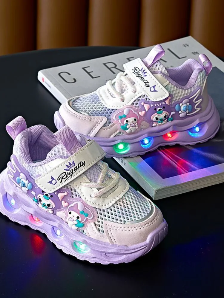 Sanrio Kuromi My Melody Girls Led Lighted Sandals Sneakers Summer Children's Sports Beach Shoes Soft Non-Slip Casual Shoes
Sanrio Kuromi My Melody Girls Led Lighted Sandals Sneakers Summer Children's Sports Beach Shoes Soft Non-Slip Casual Shoes