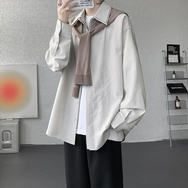 Loose Men's Long Sleeve Striped Shirt Double Collar Trendy Shoulder Design Casual Fashion Autumn Clothing Youth Popular Style
Loose Men's Long Sleeve Striped Shirt Double Collar Trendy Shoulder Design Casual Fashion Autumn Clothing Youth Popular Style