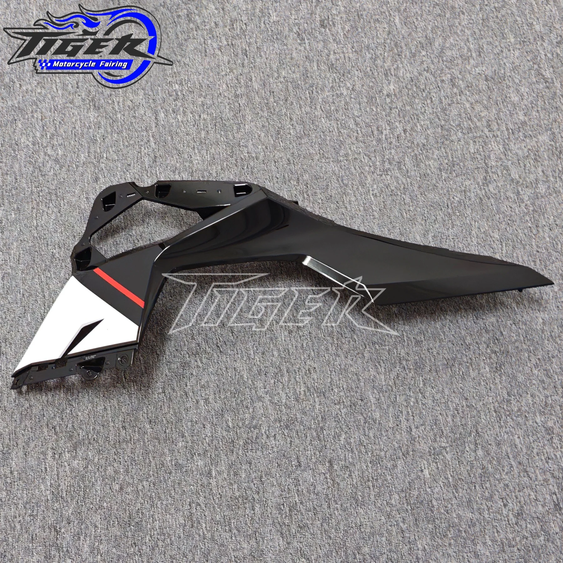 Parts are suitable for Kawasaki Ninja 400 around 18-23 years in surrounded shroud side panel shell
Parts are suitable for Kawasaki Ninja 400 around 18-23 years in surrounded shroud side panel shell
