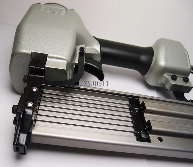 ST38 64 Pneumatic nail gun Steel row concrete steel cement nail gun Woodworking straight nail grab
ST38 64 Pneumatic nail gun Steel row concrete steel cement nail gun Woodworking straight nail grab