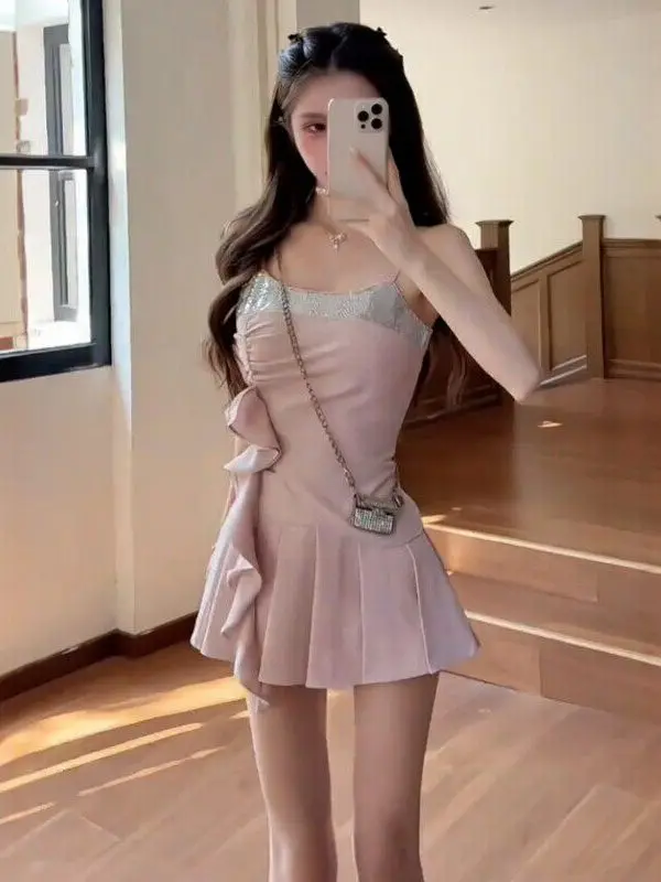 Sweet Spicy Girl Ruffle Hem Asymmetrical Waist Cinch Strap Pleated Short Skirt Two Piece Set Women Summer Fashion Ensemble
Sweet Spicy Girl Ruffle Hem Asymmetrical Waist Cinch Strap Pleated Short Skirt Two Piece Set Women Summer Fashion Ensemble