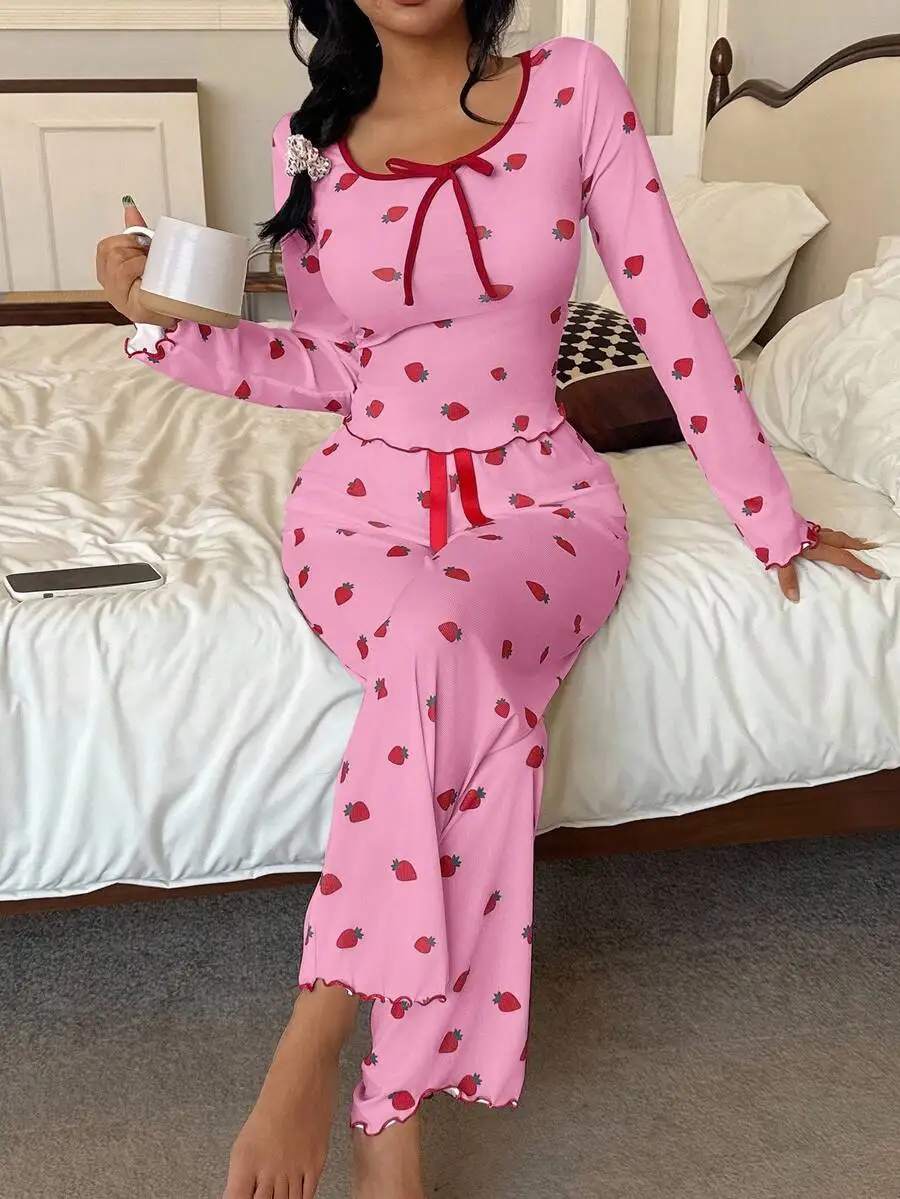 Strawberry Print Long Sleeve Pajama Set For Women, Two Piece Sleepwear
Strawberry Print Long Sleeve Pajama Set For Women, Two Piece Sleepwear