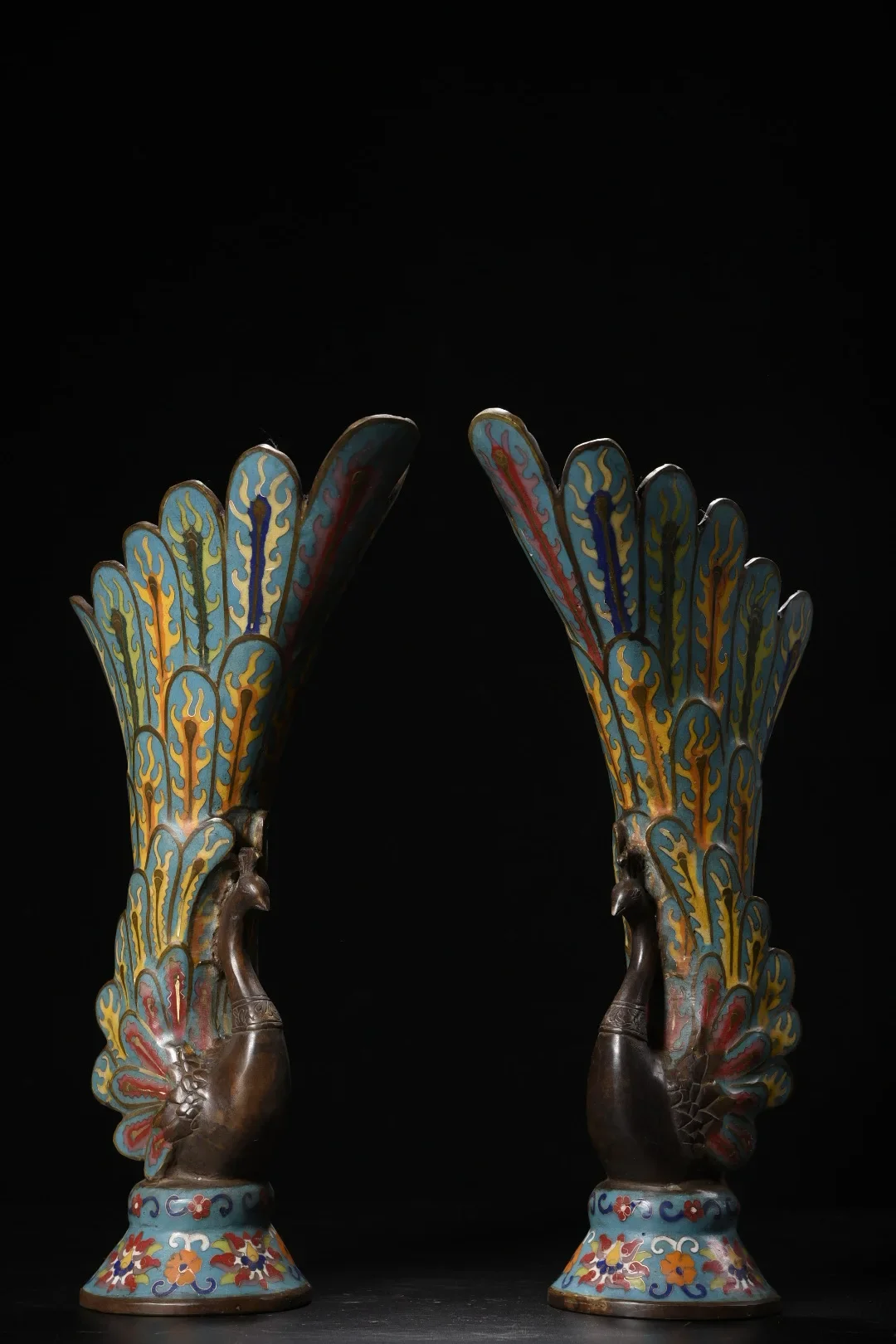 15"Tibetan Temple Collection Old Bronze Cloisonne Enamel Peacock Statue Peacock Opening Screen Vase Amass wealth Ornaments
15"Tibetan Temple Collection Old Bronze Cloisonne Enamel Peacock Statue Peacock Opening Screen Vase Amass wealth Ornaments