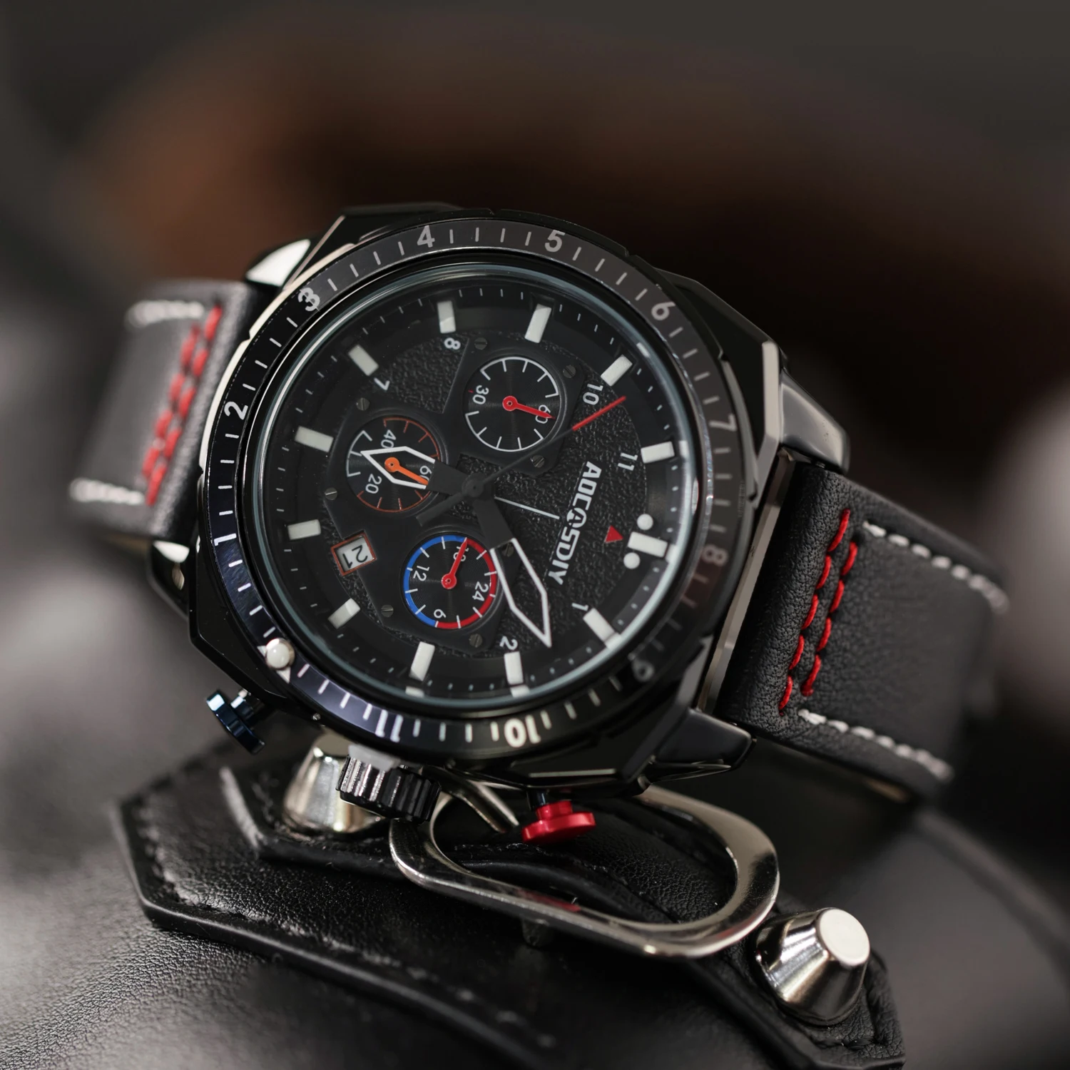 Роскошные кварцевые мужские водонепроницаемые часы с датой, высокое чувство 2025 года, новые мужские часы, повседневные часы, мужские спортивные часы 
Роскошные кварцевые мужские водонепроницаемые часы с датой, высокое чувство 2025 года, новые мужские часы, повседневные часы, мужские спортивные часы