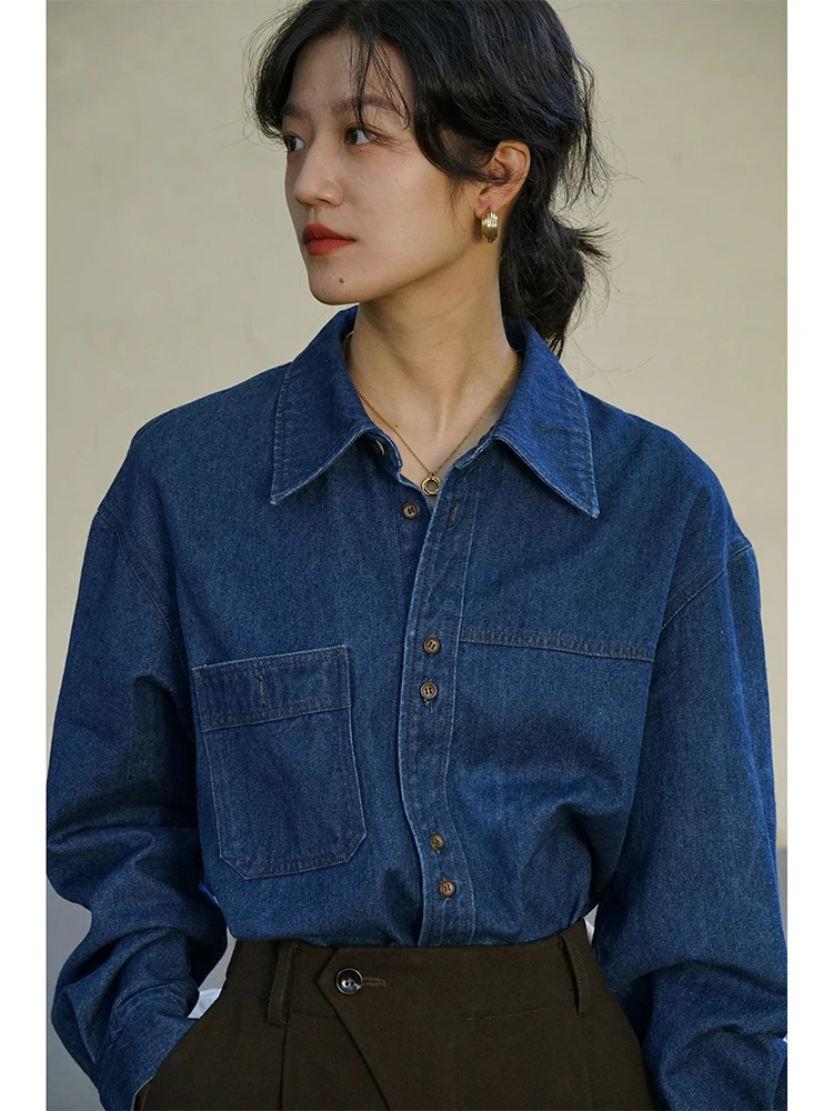 Ретро-рубашка из синего денима для женщин, с длинным рукавом, базовый слой, куртка-рубашка, маленький размер, винтажный стиль
Ретро-рубашка из синего денима для женщин, с длинным рукавом, базовый слой, куртка-рубашка, маленький размер, винтажный стиль