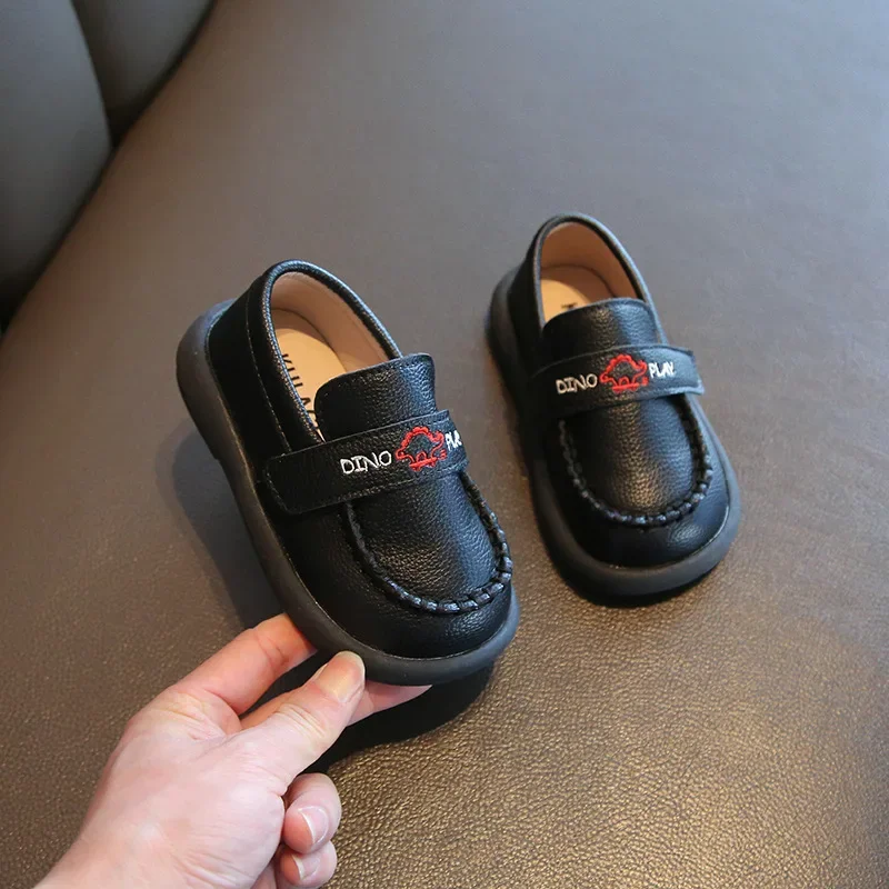 Boys Wedding Leather Shoes Children Party Flats Breathable Hook & Loop Easy To Wear Soft 2025 New Kids Loafers Classic Tide Soft
Boys Wedding Leather Shoes Children Party Flats Breathable Hook & Loop Easy To Wear Soft 2025 New Kids Loafers Classic Tide Soft