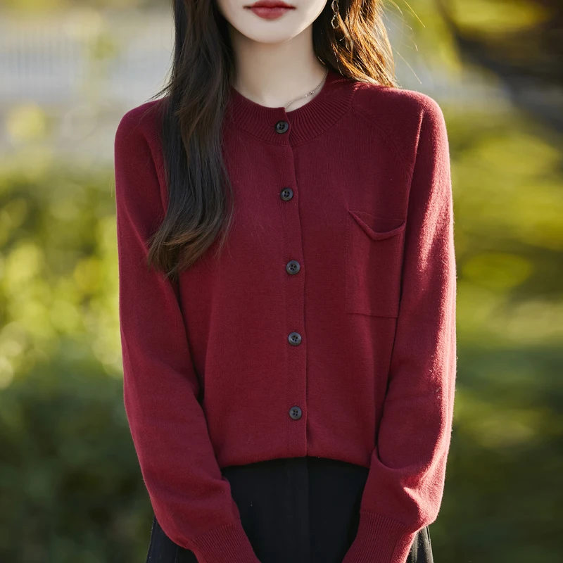 100% Cotton Long-Sleeved Knit Cardigan Ladies Round Neck Pocket Coat Casual Short Solid Color Simple Joker Jacket Cotton Sweater
100% Cotton Long-Sleeved Knit Cardigan Ladies Round Neck Pocket Coat Casual Short Solid Color Simple Joker Jacket Cotton Sweater