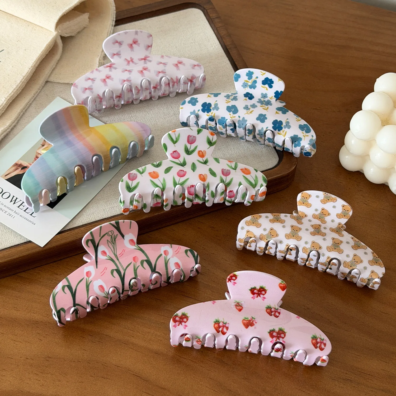 Printed gripper bear hairpin shark clip imitation acetate hairpin headwear custom name
Printed gripper bear hairpin shark clip imitation acetate hairpin headwear custom name