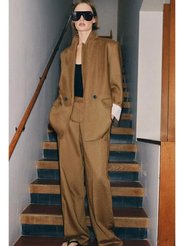 Spring Summer Women's Long Sleeve Double Breasted Shoulder Padded Suit Jacket Casual Loose Fit Polyester Fiber Office Wear
Spring Summer Women's Long Sleeve Double Breasted Shoulder Padded Suit Jacket Casual Loose Fit Polyester Fiber Office Wear