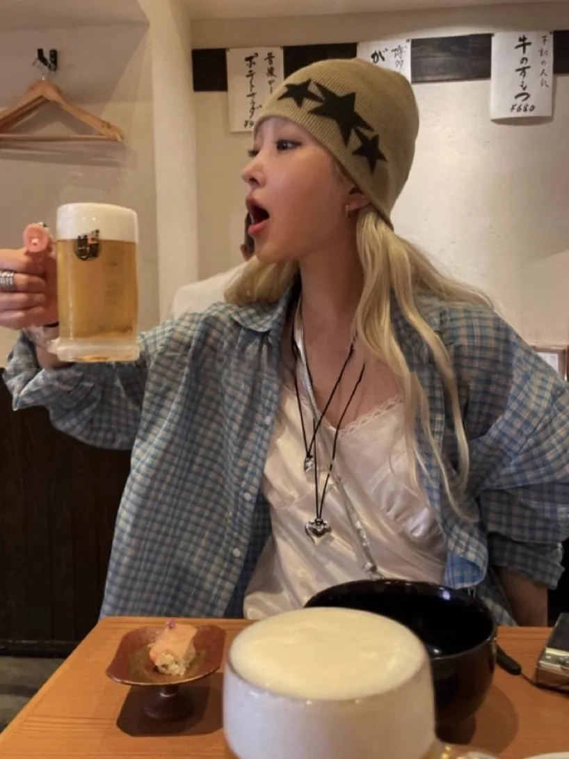 Smoid Loose Fit Plaid Shirt Women's Fashion Summer Casual Style UV Protection Thin Design Korean Sweet Goddess Atmosphere
Smoid Loose Fit Plaid Shirt Women's Fashion Summer Casual Style UV Protection Thin Design Korean Sweet Goddess Atmosphere