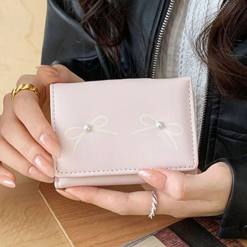 Cute Pearl Bow Lady's Wallet for Women Multi-Slot Card Case Design Coin Purse Women's Billetera Cartera Mujer Portomonee Vrouwen
Cute Pearl Bow Lady's Wallet for Women Multi-Slot Card Case Design Coin Purse Women's Billetera Cartera Mujer Portomonee Vrouwen