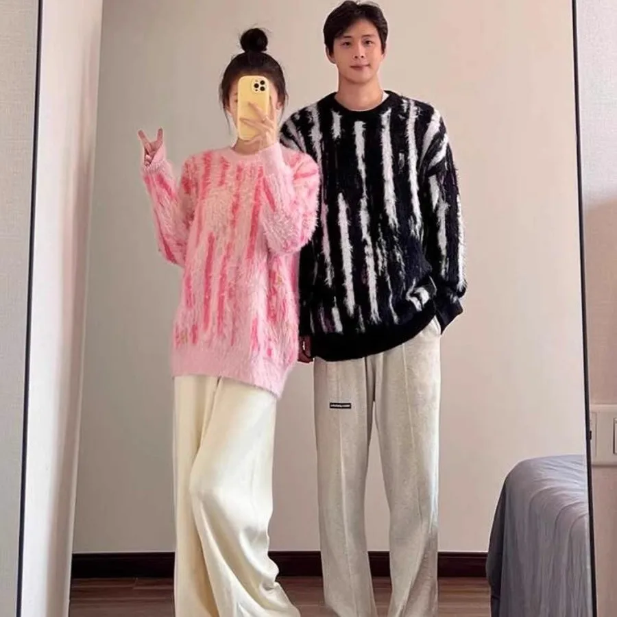 Loose Fit Men's Knitted Sweater Autumn Winter Thiened American Sle Color Blo Vertical Stripes round Ne Camere Sweater
Loose Fit Men's Knitted Sweater Autumn Winter Thiened American Sle Color Blo Vertical Stripes round Ne Camere Sweater