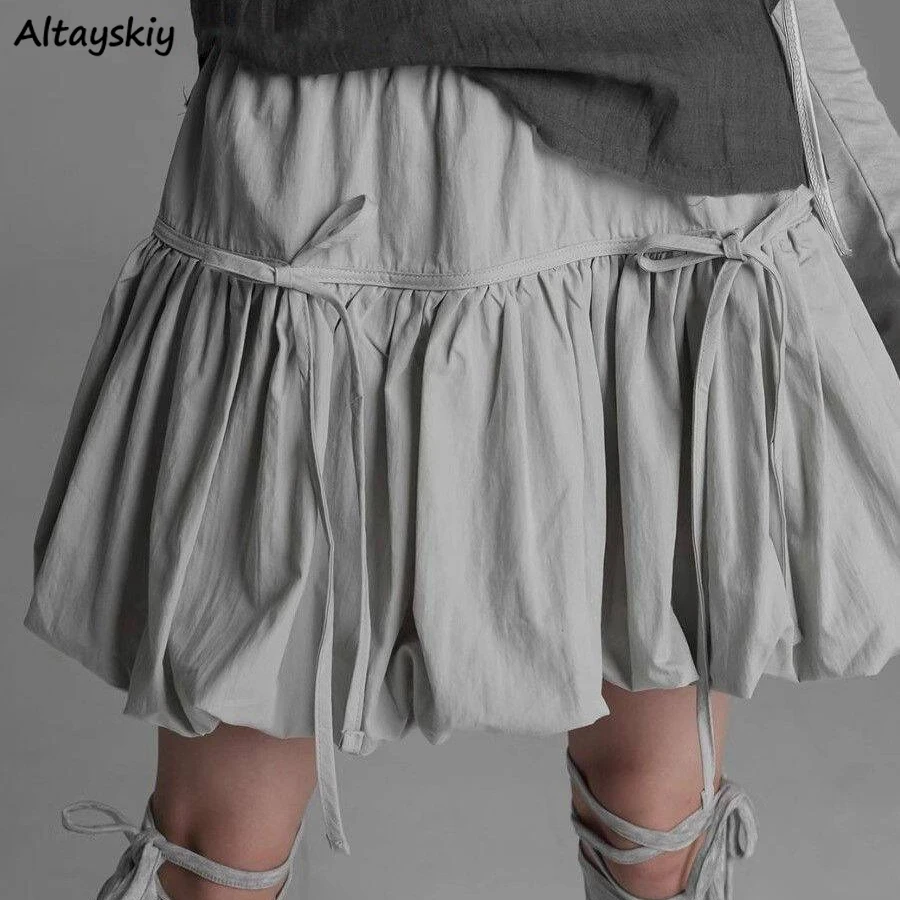 Bud Mini Skirts Women Bow Loose Fit Casual A-line Streetwear Korean Fashion Solid Trendy Pleated Vintage Y2k Stylish Personality
Bud Mini Skirts Women Bow Loose Fit Casual A-line Streetwear Korean Fashion Solid Trendy Pleated Vintage Y2k Stylish Personality