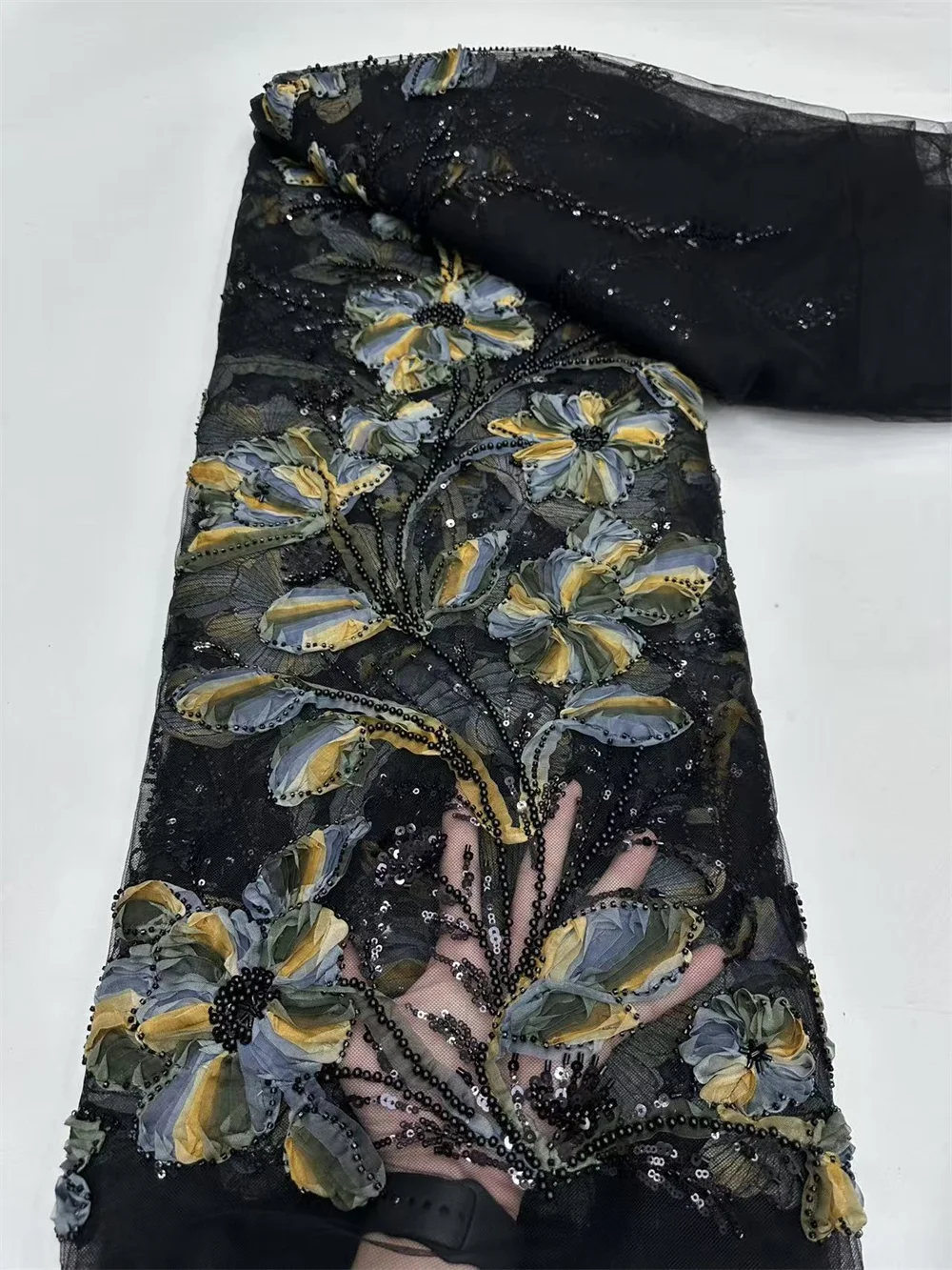 Luxury Embroidery Beaded Lace Fabric 2025 Luxury African French Sequin Lace Fabric for Women's Party Evening Black Sewing Hm98-1
Luxury Embroidery Beaded Lace Fabric 2025 Luxury African French Sequin Lace Fabric for Women's Party Evening Black Sewing Hm98-1