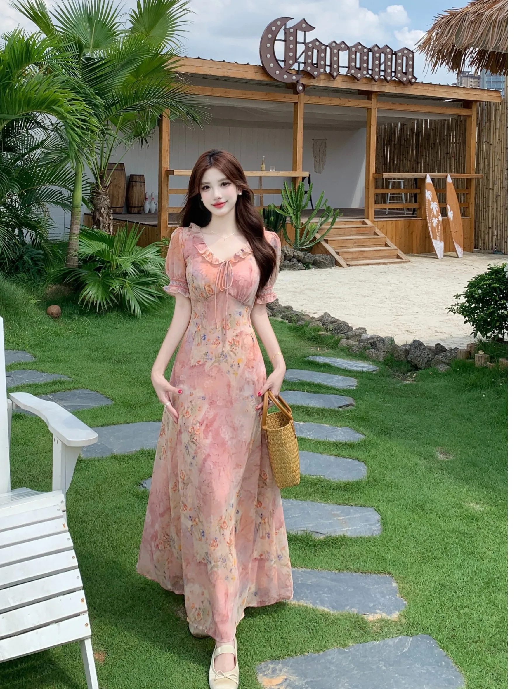 plus Size Floral Print Short Sleeve Women's Dress Beautiful Waist-Cinching High Waist A-Line Skirt Korean Style Commute Dress
plus Size Floral Print Short Sleeve Women's Dress Beautiful Waist-Cinching High Waist A-Line Skirt Korean Style Commute Dress