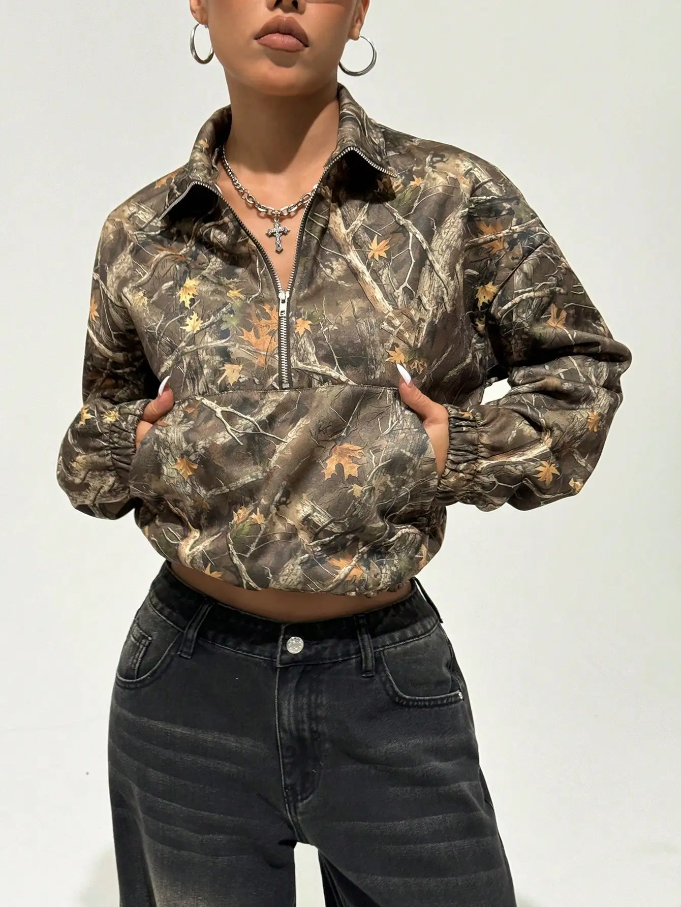 Женская толстовка с длинными рукавами и камуфляжным принтом на молнии, топ в уличном стиле с заниженными плечами на осень/зиму
Женская толстовка с длинными рукавами и камуфляжным принтом на молнии, топ в уличном стиле с заниженными плечами на осень/зиму