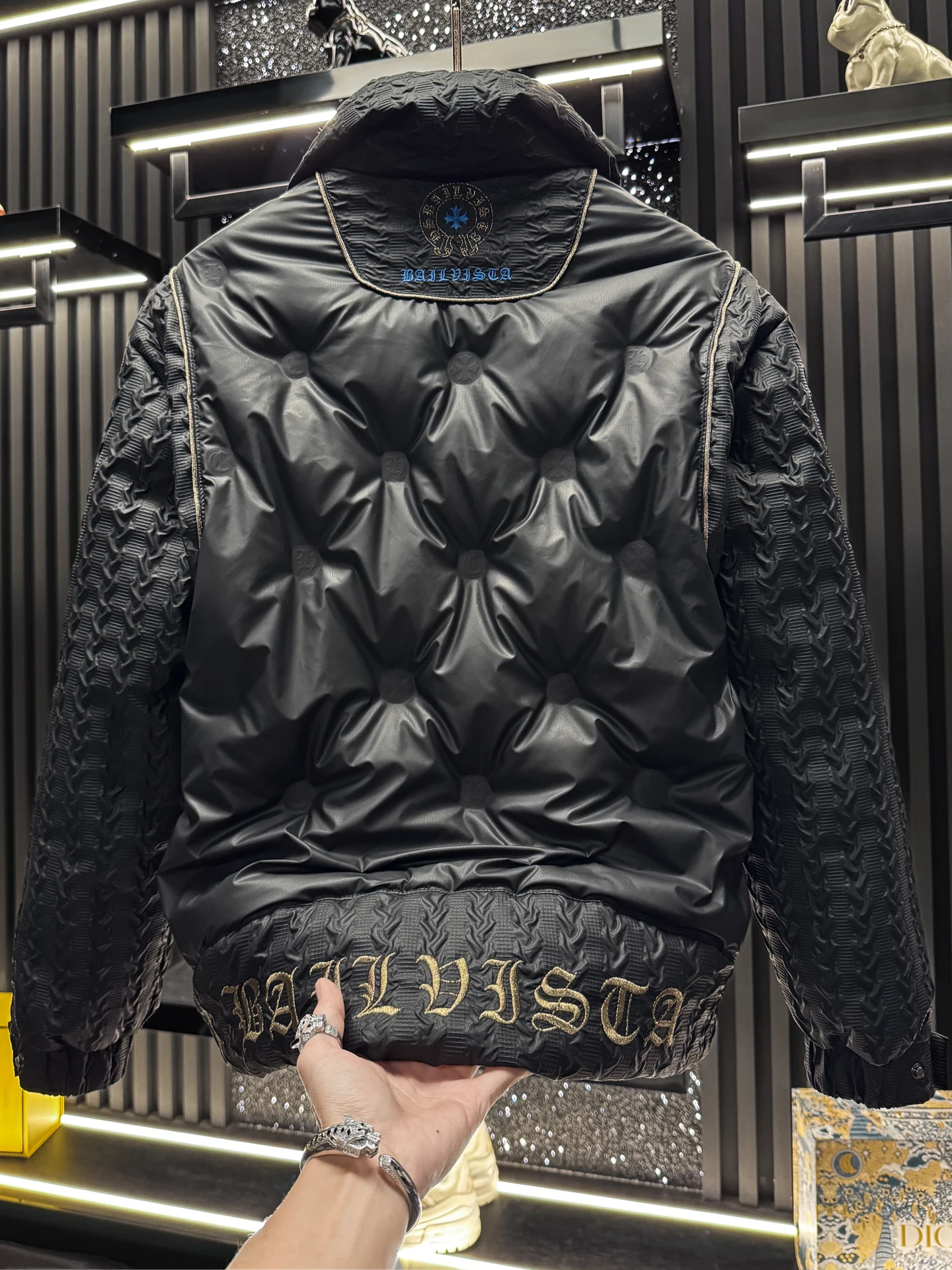 Мужская короткая пуховая куртка Ele Men's: высококачественная, с пэчворком, воротником-стойкой, 90% белым утиным пухом, для зимнего тепла, модный бренд
Мужская короткая пуховая куртка Ele Men's: высококачественная, с пэчворком, воротником-стойкой, 90% белым утиным пухом, для зимнего тепла, модный бренд