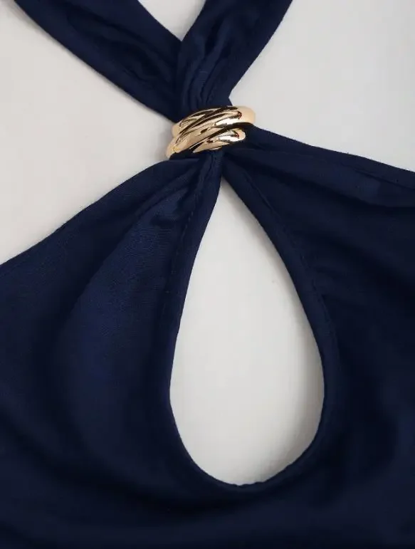 Summer Gold Decor Hanging Neck Hollow Out Vest for Women Sexy Ultra Short Top 2026 New Fashion Female Slimming Tank Tops
Summer Gold Decor Hanging Neck Hollow Out Vest for Women Sexy Ultra Short Top 2026 New Fashion Female Slimming Tank Tops