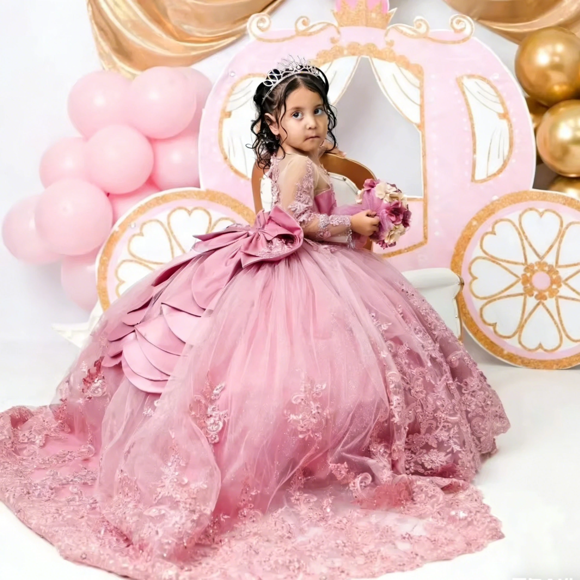 Luxury Customized Pink Flower Girl Dress for Wedding Appliques Bow High Waist Long Sleeve Kids Birthday First Communion Gown
Luxury Customized Pink Flower Girl Dress for Wedding Appliques Bow High Waist Long Sleeve Kids Birthday First Communion Gown