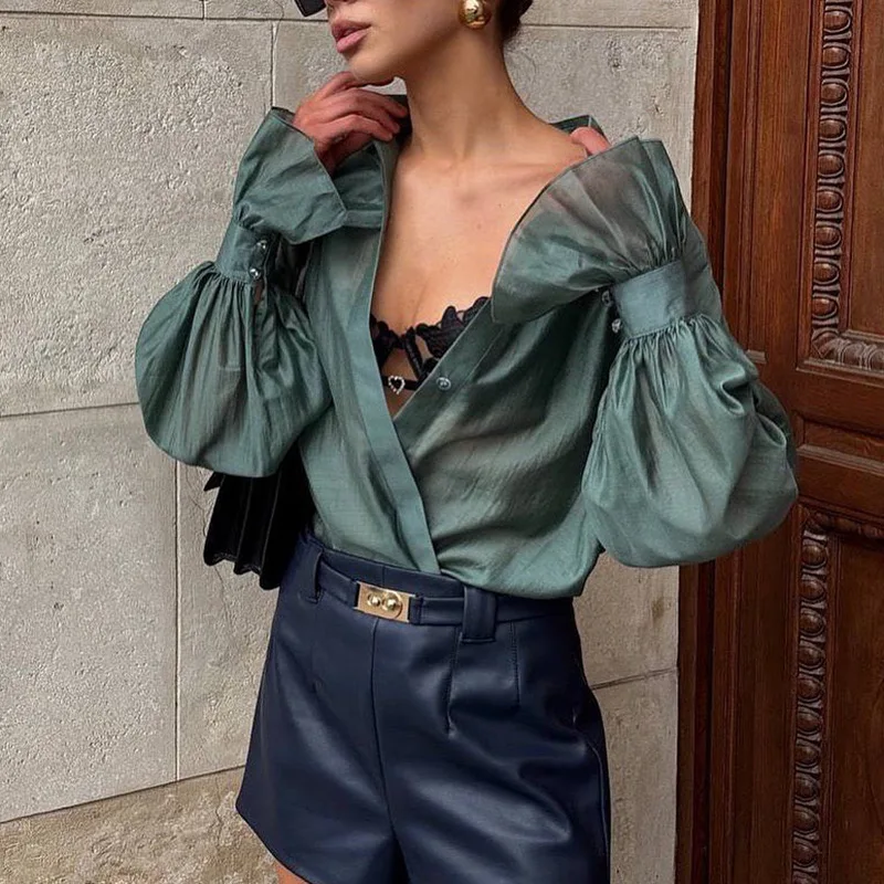 New Spring Autumn Flare Long Sleeve Office Lady Blouses Fashion Turn-down Collar Button Thin Shirt Casual Solid Loose Women Tops
New Spring Autumn Flare Long Sleeve Office Lady Blouses Fashion Turn-down Collar Button Thin Shirt Casual Solid Loose Women Tops