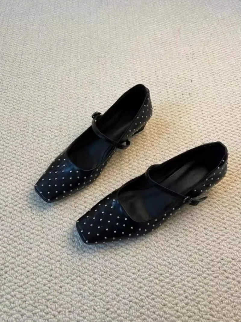 Новинка весны 2024, женские туфли Мэри Джейн, элегантные офисные женские туфли без шнуровки на толстом каблуке с заклепками и квадратным носком
Новинка весны 2024, женские туфли Мэри Джейн, элегантные офисные женские туфли без шнуровки на толстом каблуке с заклепками и квадратным носком