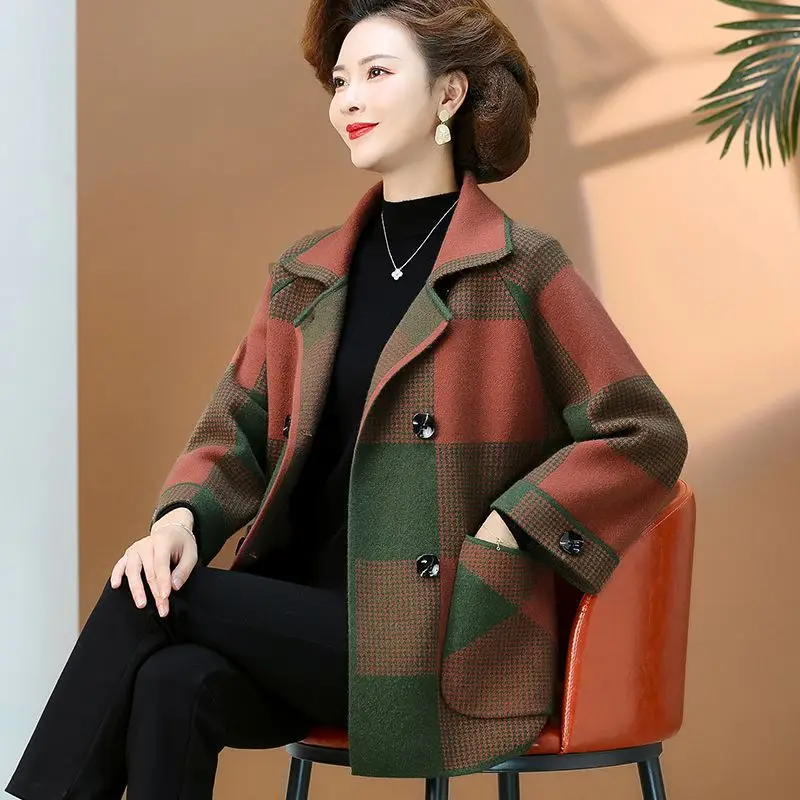 2023 New Spring Autumn Plaid Woolen Coat Female Fashion Casual Loose OuterWear Elegant Single Breasted Pocket Women Knit Jacket
2023 New Spring Autumn Plaid Woolen Coat Female Fashion Casual Loose OuterWear Elegant Single Breasted Pocket Women Knit Jacket