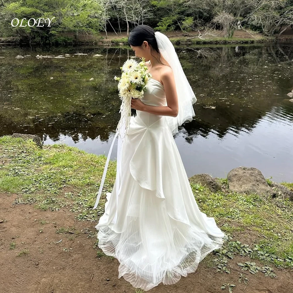 OLOEY 2025 Customized Pretty Bride Gowns Plus Size Strapless Korea Princess Wedding Dresses Ivory Sleeveless Ruched
OLOEY 2025 Customized Pretty Bride Gowns Plus Size Strapless Korea Princess Wedding Dresses Ivory Sleeveless Ruched