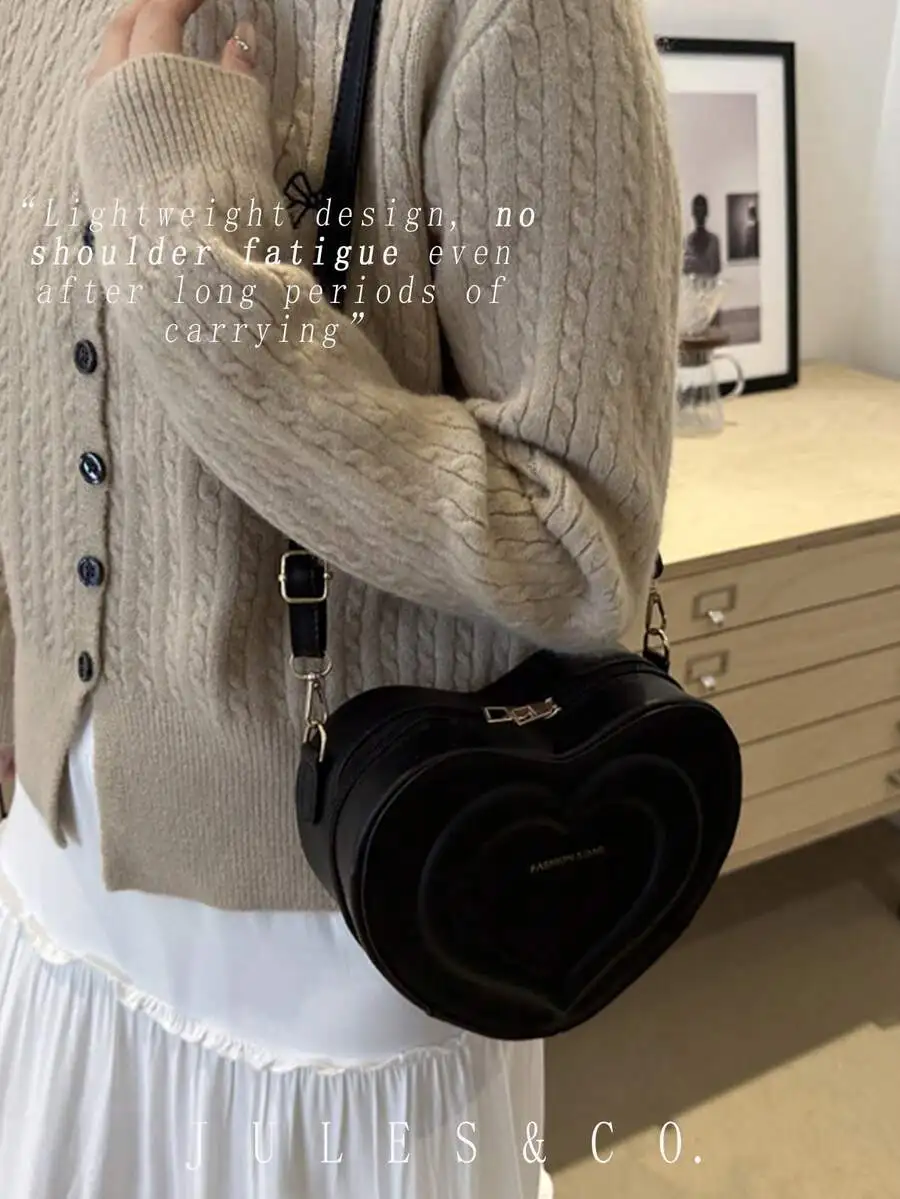Mini Heart-Shaped Crossbody Bag For Women — Lightweight Shoulder Purse Ideal For Weddings, Evenings, Dates & Special Occasions
Mini Heart-Shaped Crossbody Bag For Women — Lightweight Shoulder Purse Ideal For Weddings, Evenings, Dates & Special Occasions