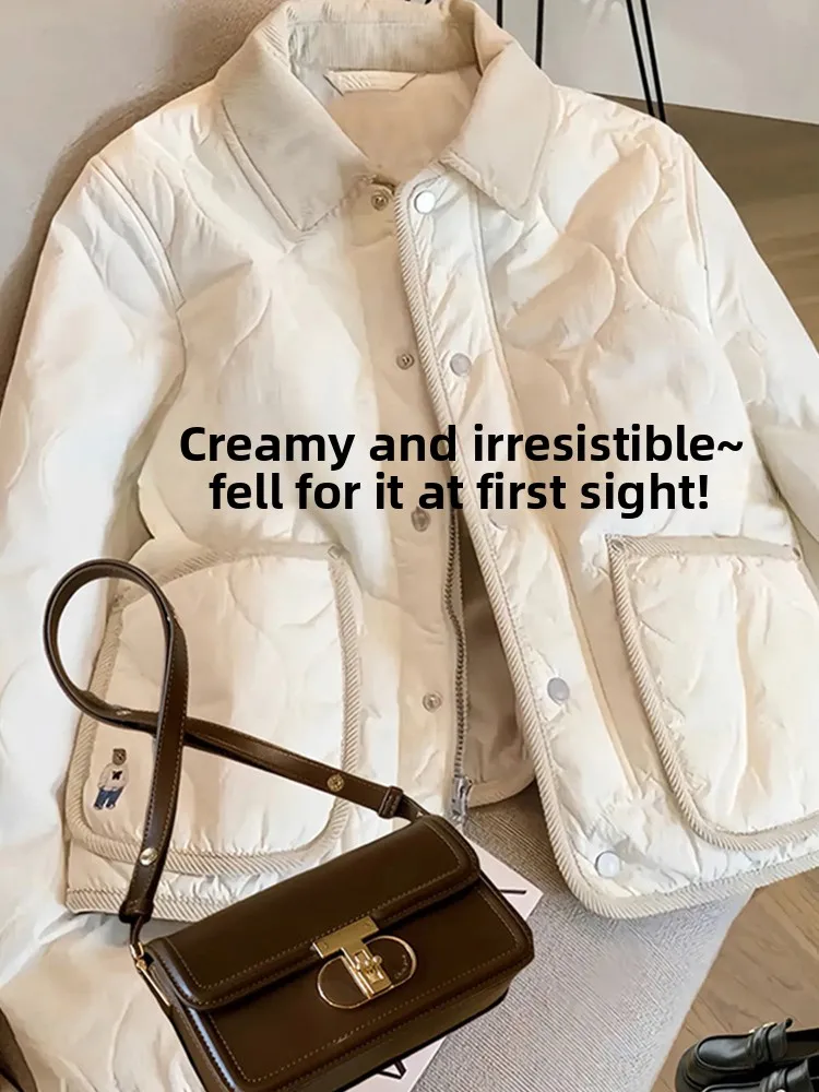 Легкая пуховая хлопковая куртка в стиле ретро, женская зимняя теплая теплая куртка с воротником-стойкой и застежкой-молнией, длинное однотонное пальто све
Легкая пуховая хлопковая куртка в стиле ретро, женская зимняя теплая теплая куртка с воротником-стойкой и застежкой-молнией, длинное однотонное пальто све