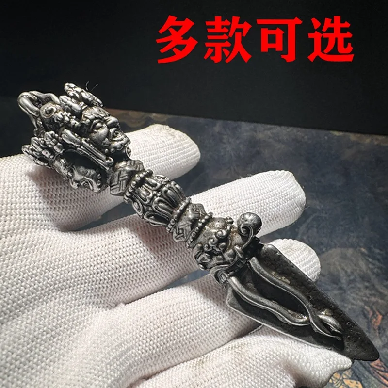 Tibetan Style Iron Pestle Vintage Craft Pestle Ornament Buddha Hall Decoration Ornament 
Tibetan Style Iron Pestle Vintage Craft Pestle Ornament Buddha Hall Decoration Ornament